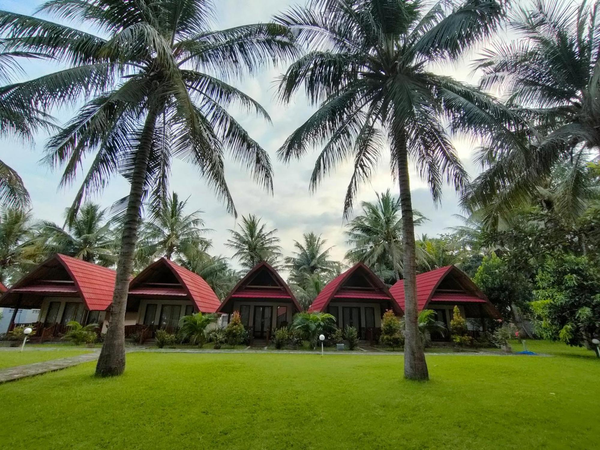 Pondok Siola Labuhan Pandan Экстерьер фото