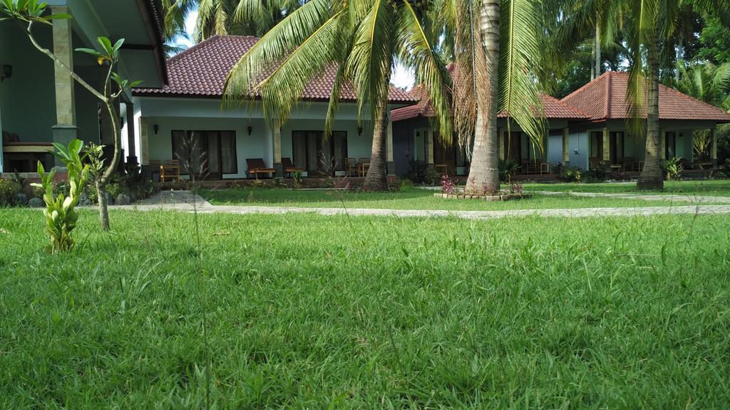 Pondok Siola Labuhan Pandan Экстерьер фото